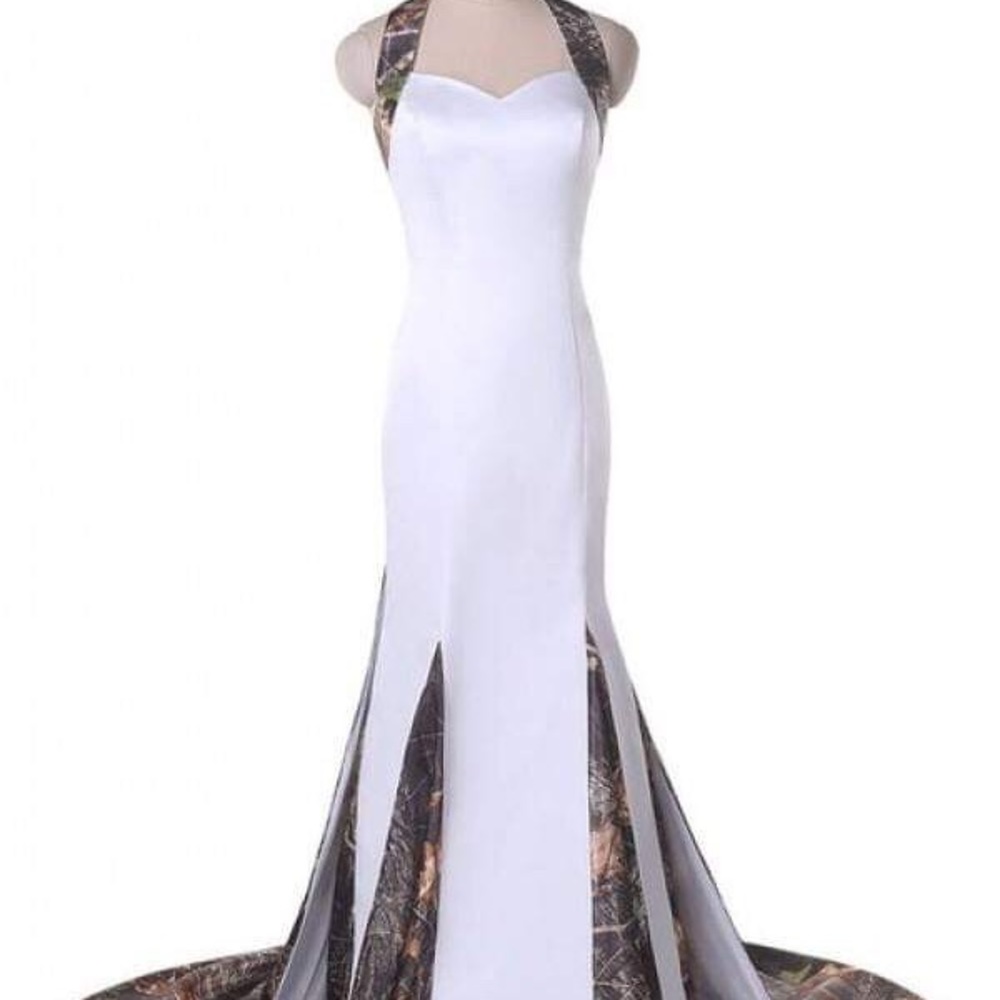 White Camo/Mossy Oak Wedding Dress